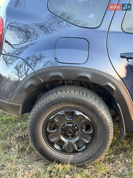 Внедорожник / Кроссовер Renault Duster 2017 в Сторожинце