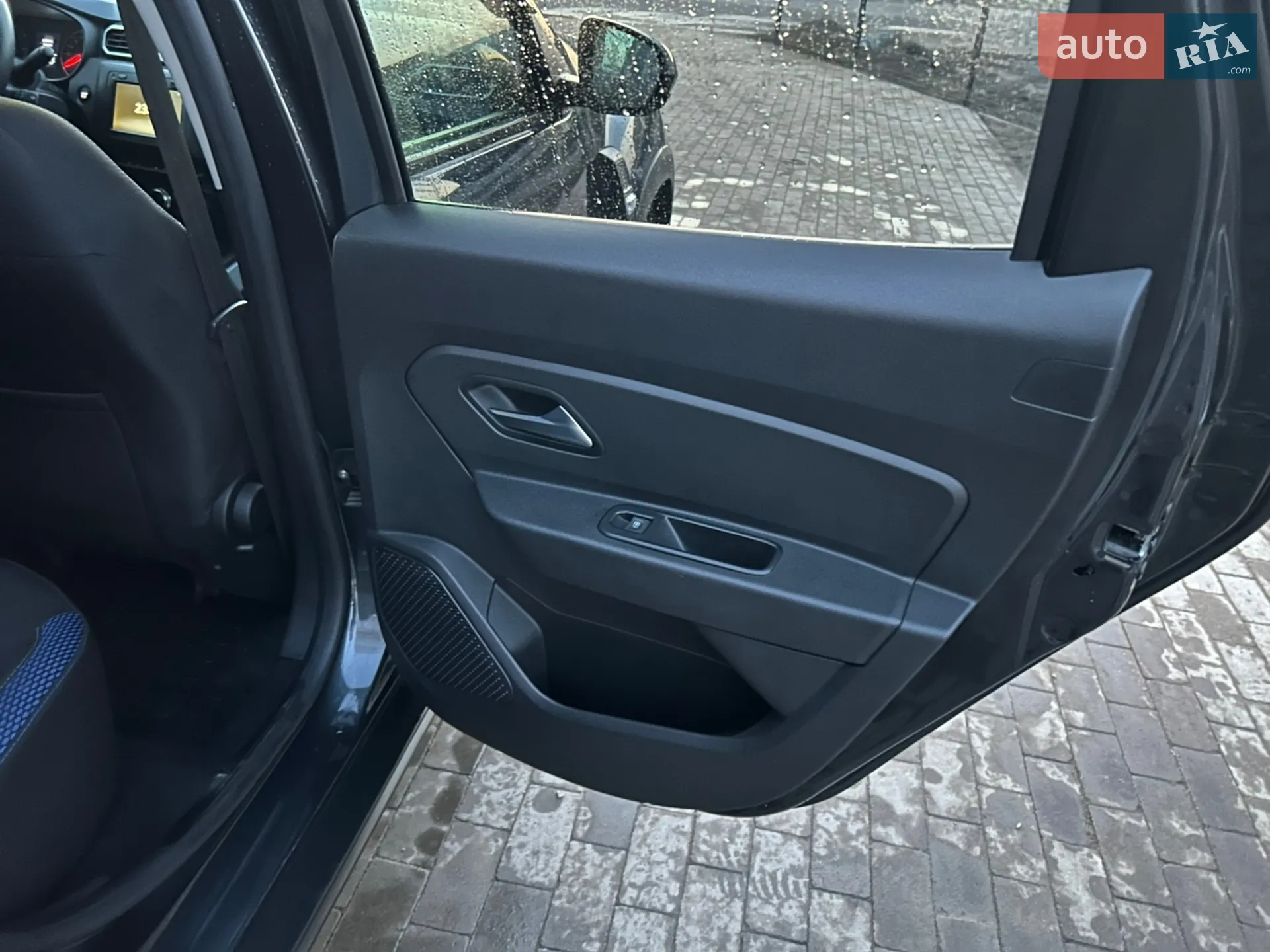 2021 Renault Duster - мініатюра 8