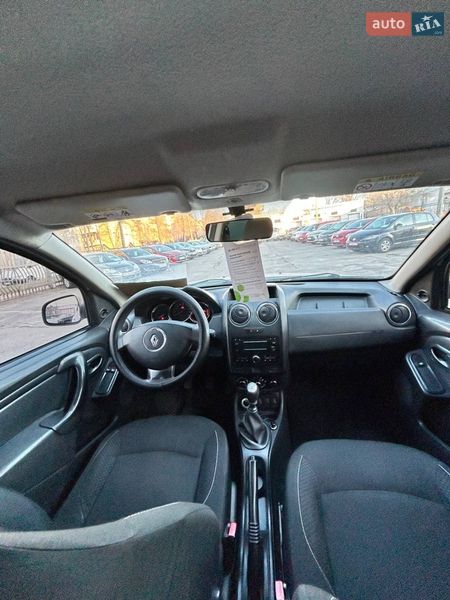 Внедорожник / Кроссовер Renault Duster 2016 в Запорожье