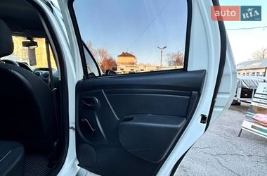 Внедорожник / Кроссовер Renault Duster 2016 в Запорожье