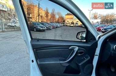 Внедорожник / Кроссовер Renault Duster 2016 в Запорожье