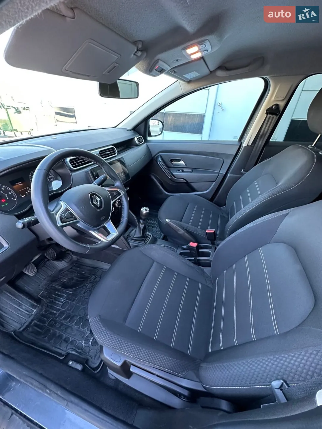 2022 Renault Duster - мініатюра 8