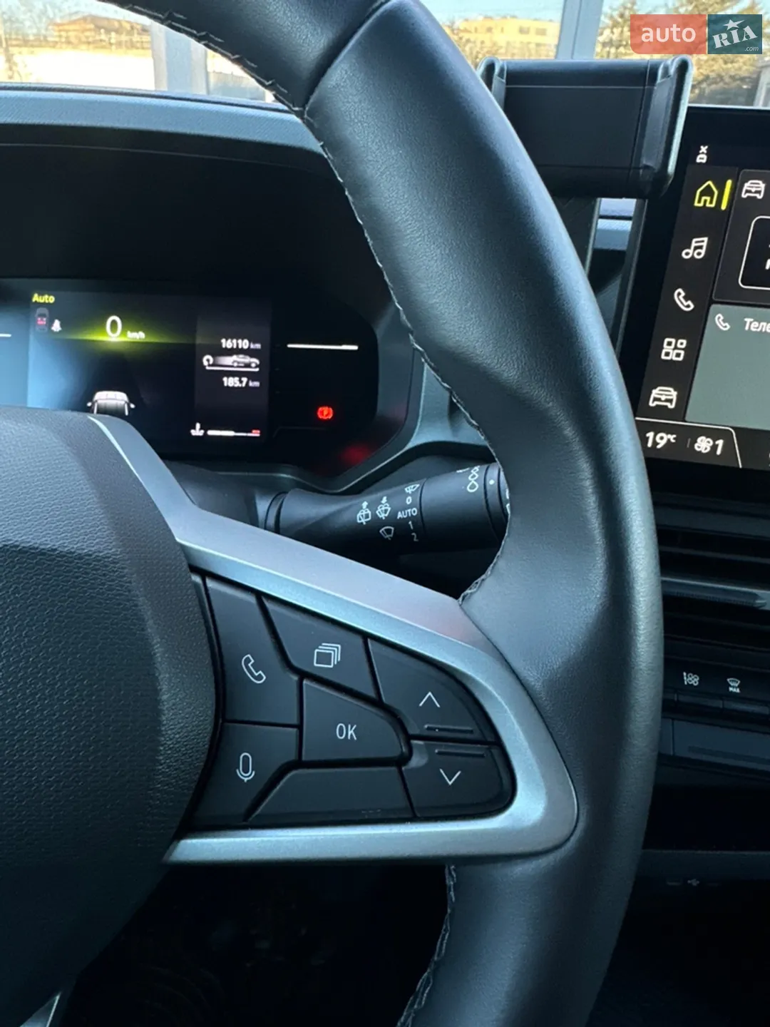 2024 Renault Duster - мініатюра 39
