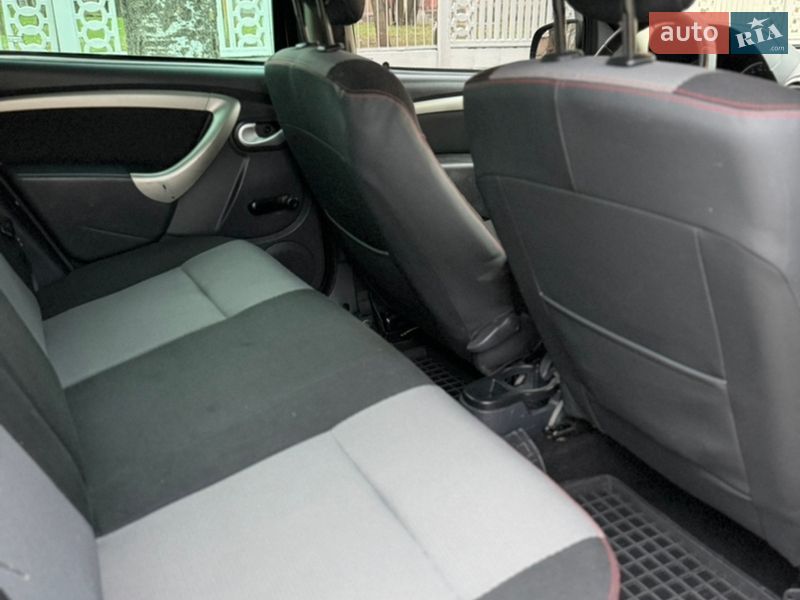 Позашляховик / Кросовер Renault Duster 2013 в Запоріжжі