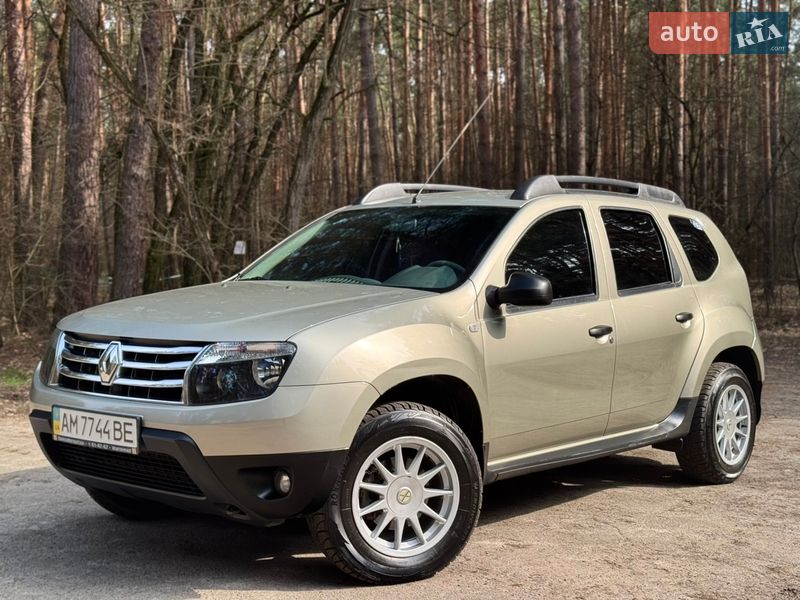 Внедорожник / Кроссовер Renault Duster 2014 в Киеве