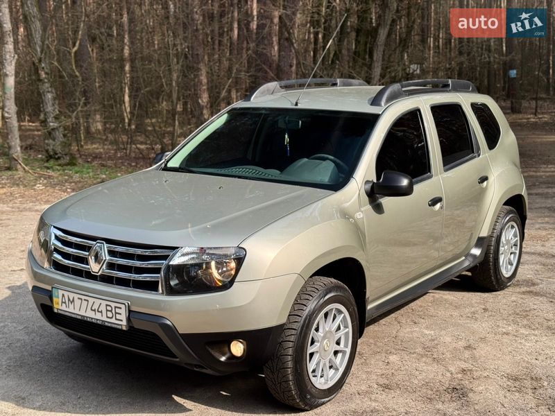 Внедорожник / Кроссовер Renault Duster 2014 в Киеве