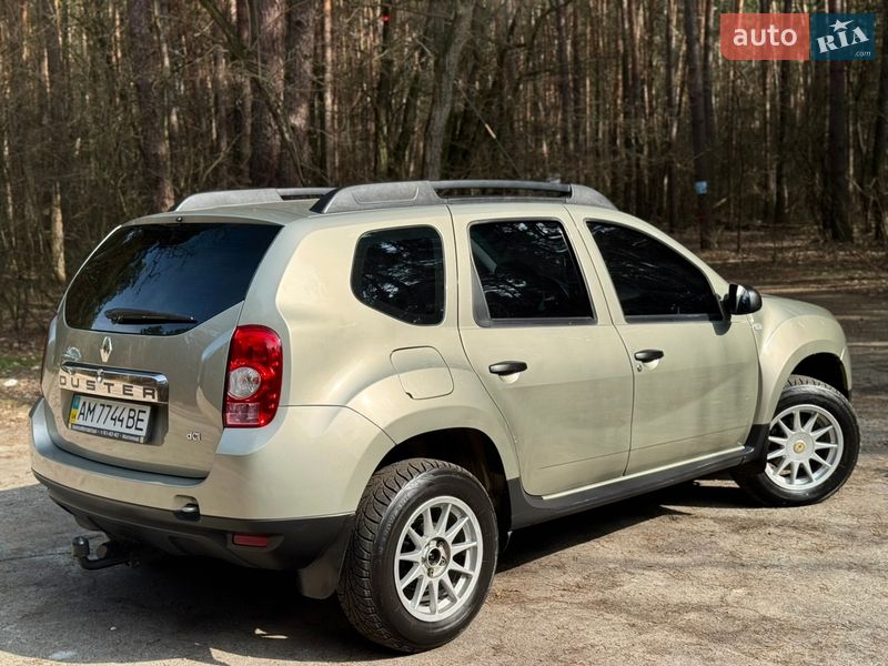 Внедорожник / Кроссовер Renault Duster 2014 в Киеве