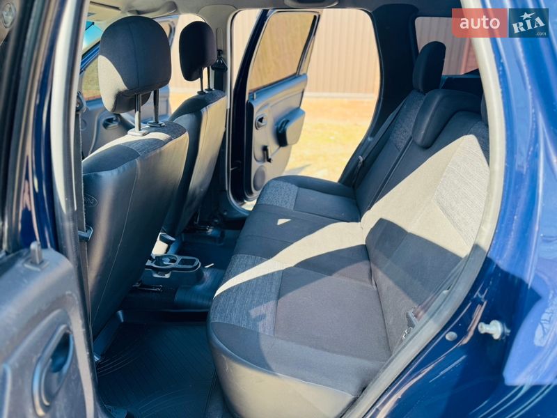 Позашляховик / Кросовер Renault Duster 2012 в Ромнах фото 8 Позашляховик / Кросовер Renault Duster 2012 в Ромнах