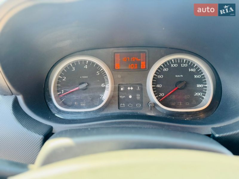 Позашляховик / Кросовер Renault Duster 2012 в Ромнах фото 12 Позашляховик / Кросовер Renault Duster 2012 в Ромнах