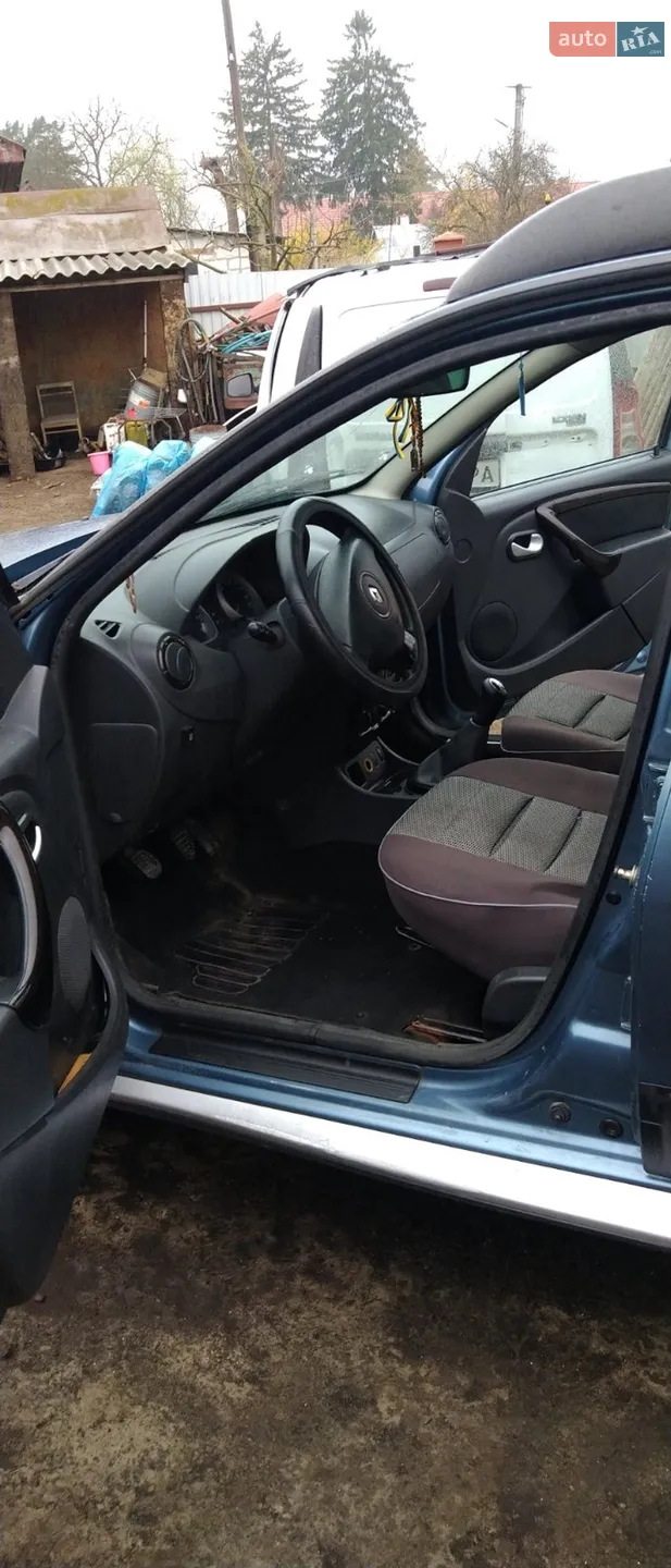 2010 Renault Duster - мініатюра 4