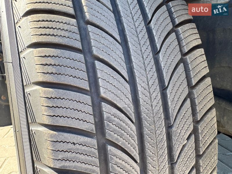 Внедорожник / Кроссовер Renault Duster 2014 в Киеве