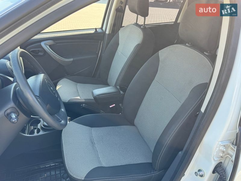 Внедорожник / Кроссовер Renault Duster 2014 в Киеве