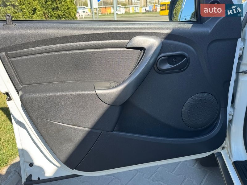 Внедорожник / Кроссовер Renault Duster 2014 в Киеве