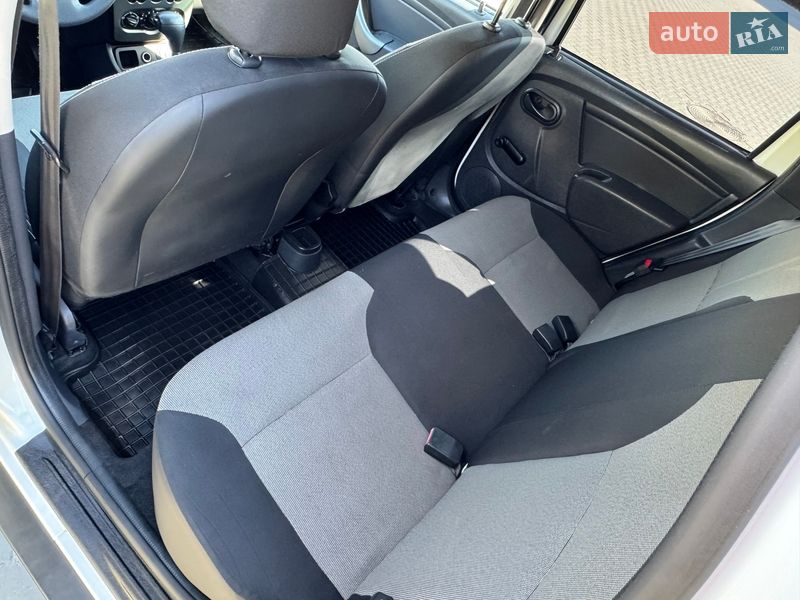 Внедорожник / Кроссовер Renault Duster 2014 в Киеве