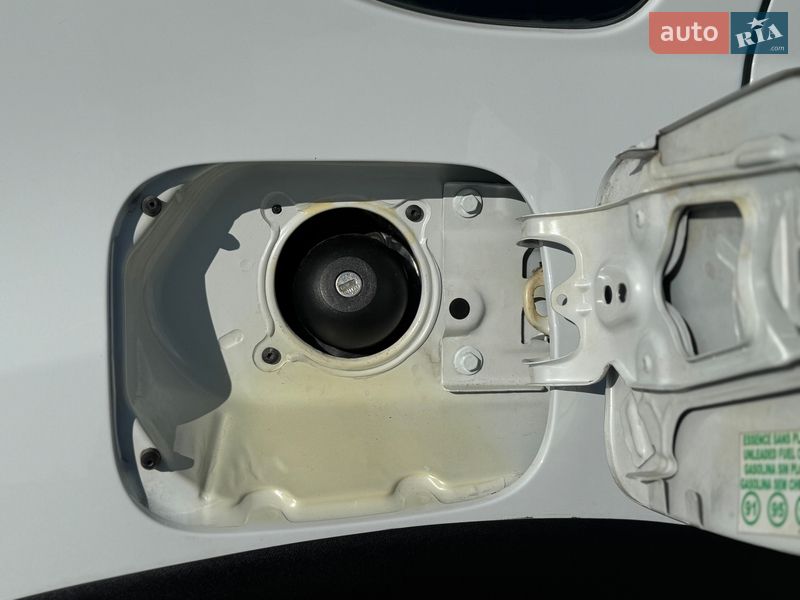 Внедорожник / Кроссовер Renault Duster 2014 в Киеве