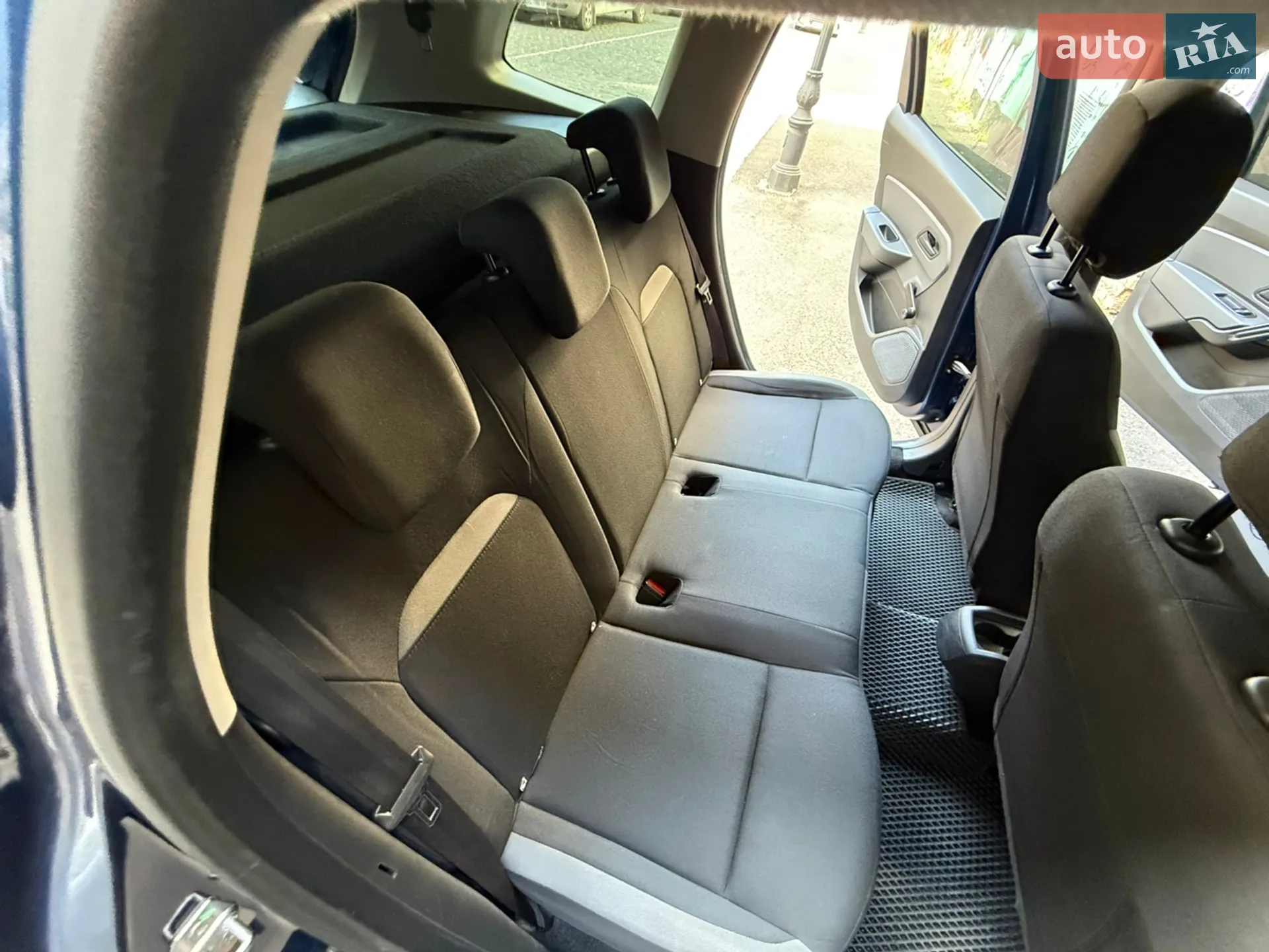 2018 Renault Duster - мініатюра 71