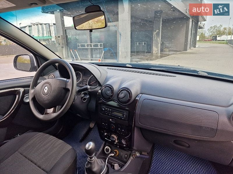 Позашляховик / Кросовер Renault Duster 2010 в Львові