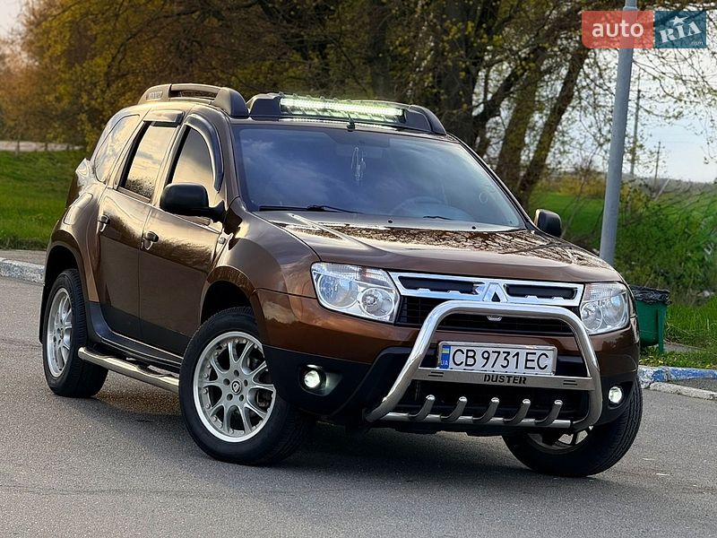 Внедорожник / Кроссовер Renault Duster 2010 в Мене