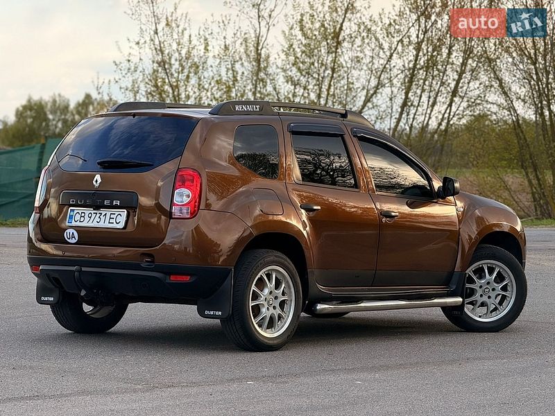 Внедорожник / Кроссовер Renault Duster 2010 в Мене