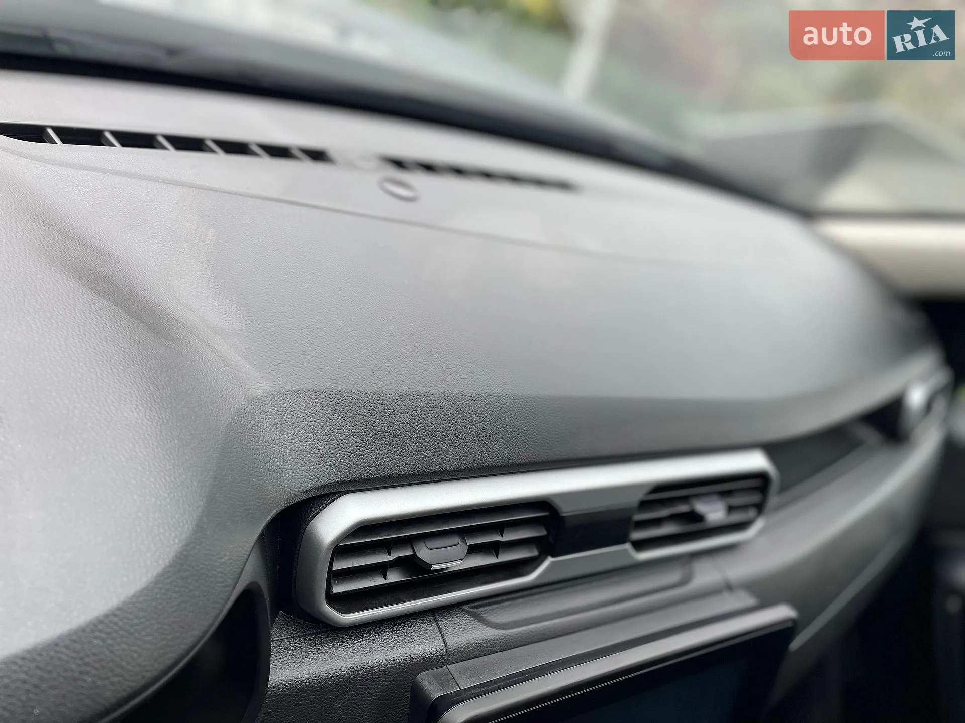 2023 Renault Duster - мініатюра 36