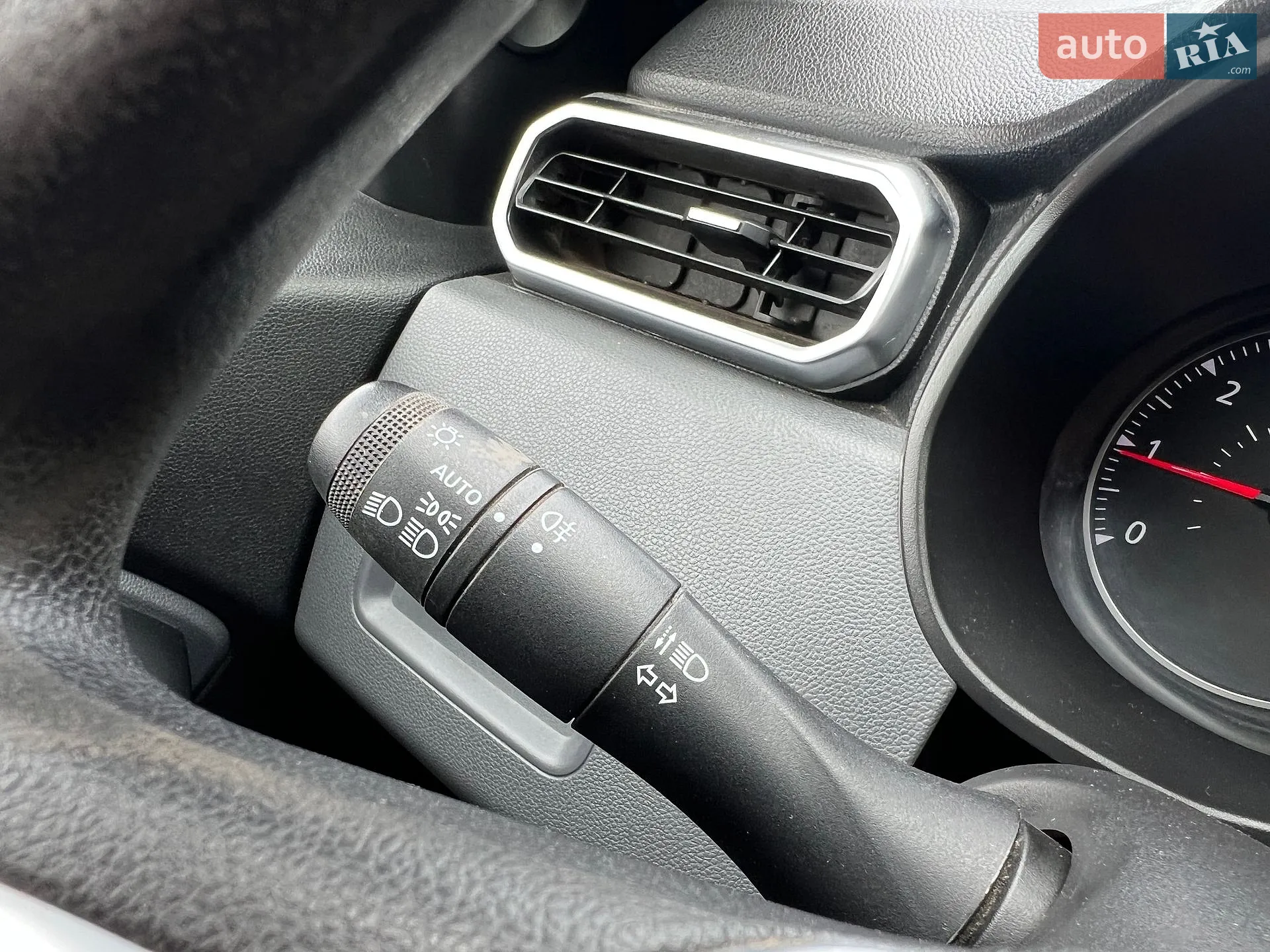 2021 Renault Duster - мініатюра 27