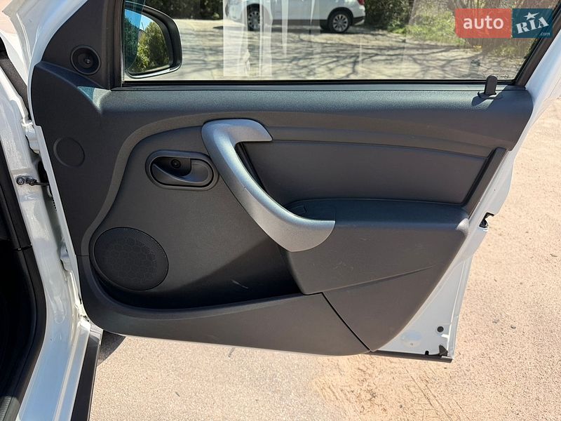 Внедорожник / Кроссовер Renault Duster 2013 в Киеве