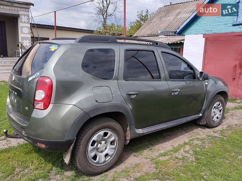 Внедорожник / Кроссовер Renault Duster 2013 в Оржице