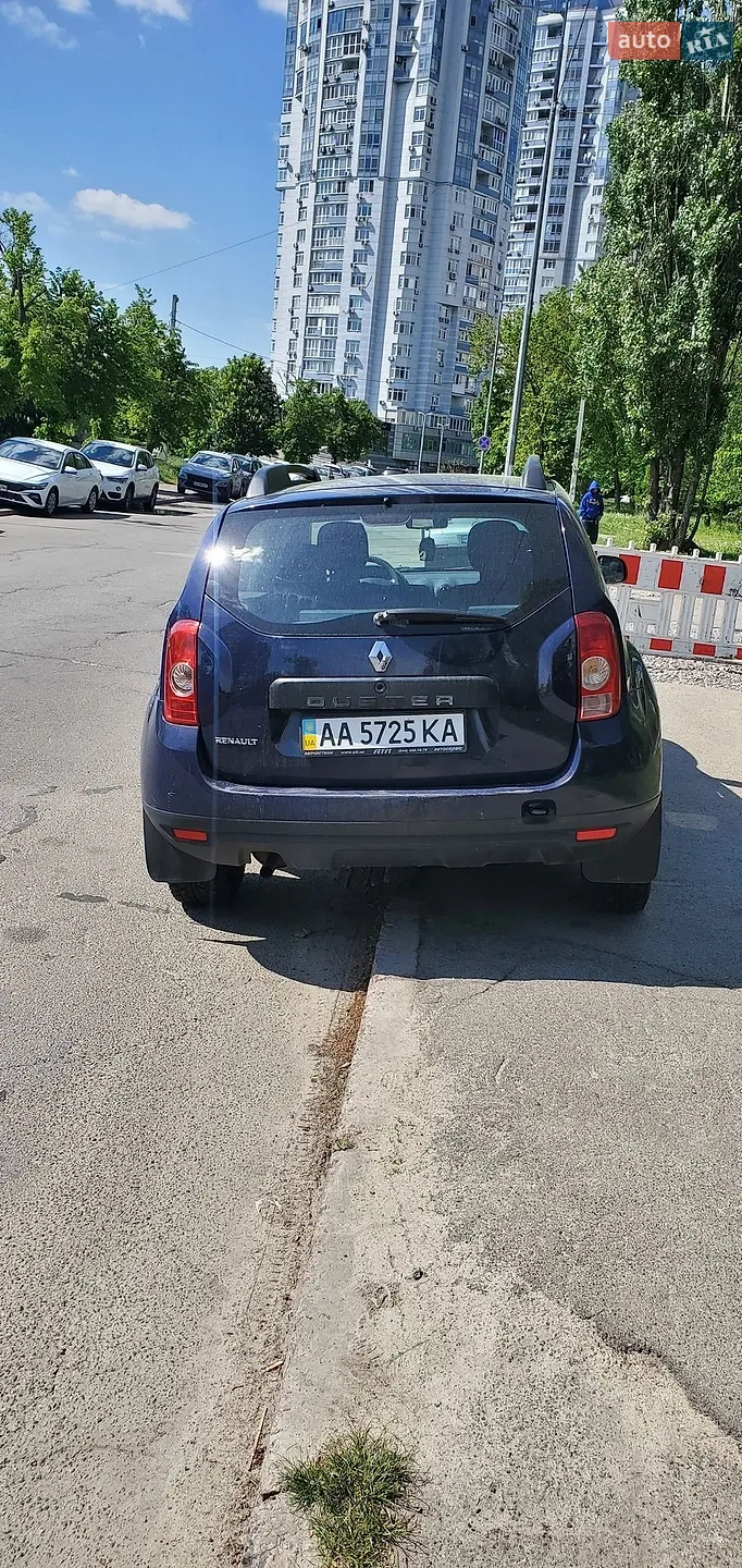 2010 Renault Duster - мініатюра 2