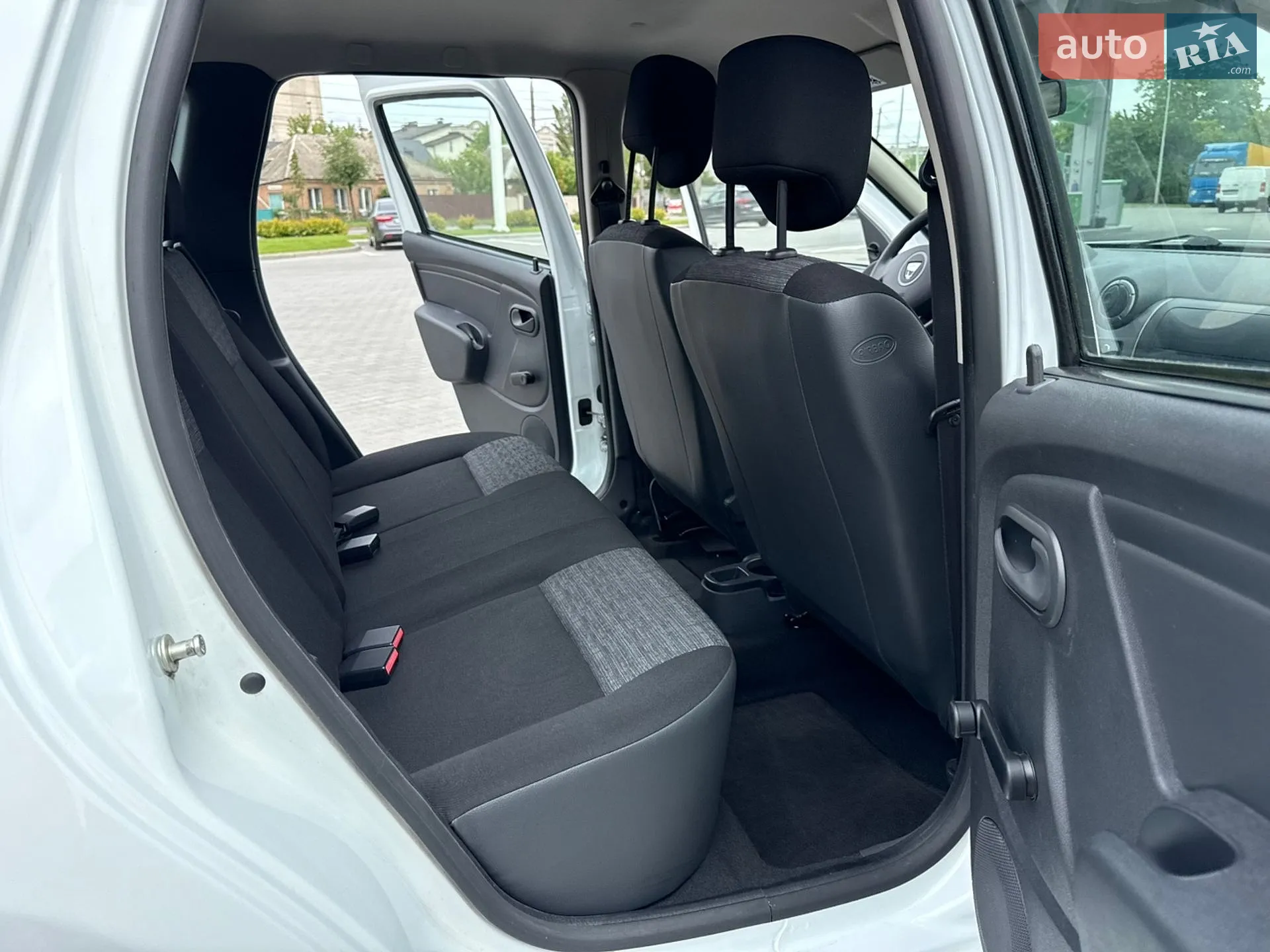 2013 Renault Duster - мініатюра 128