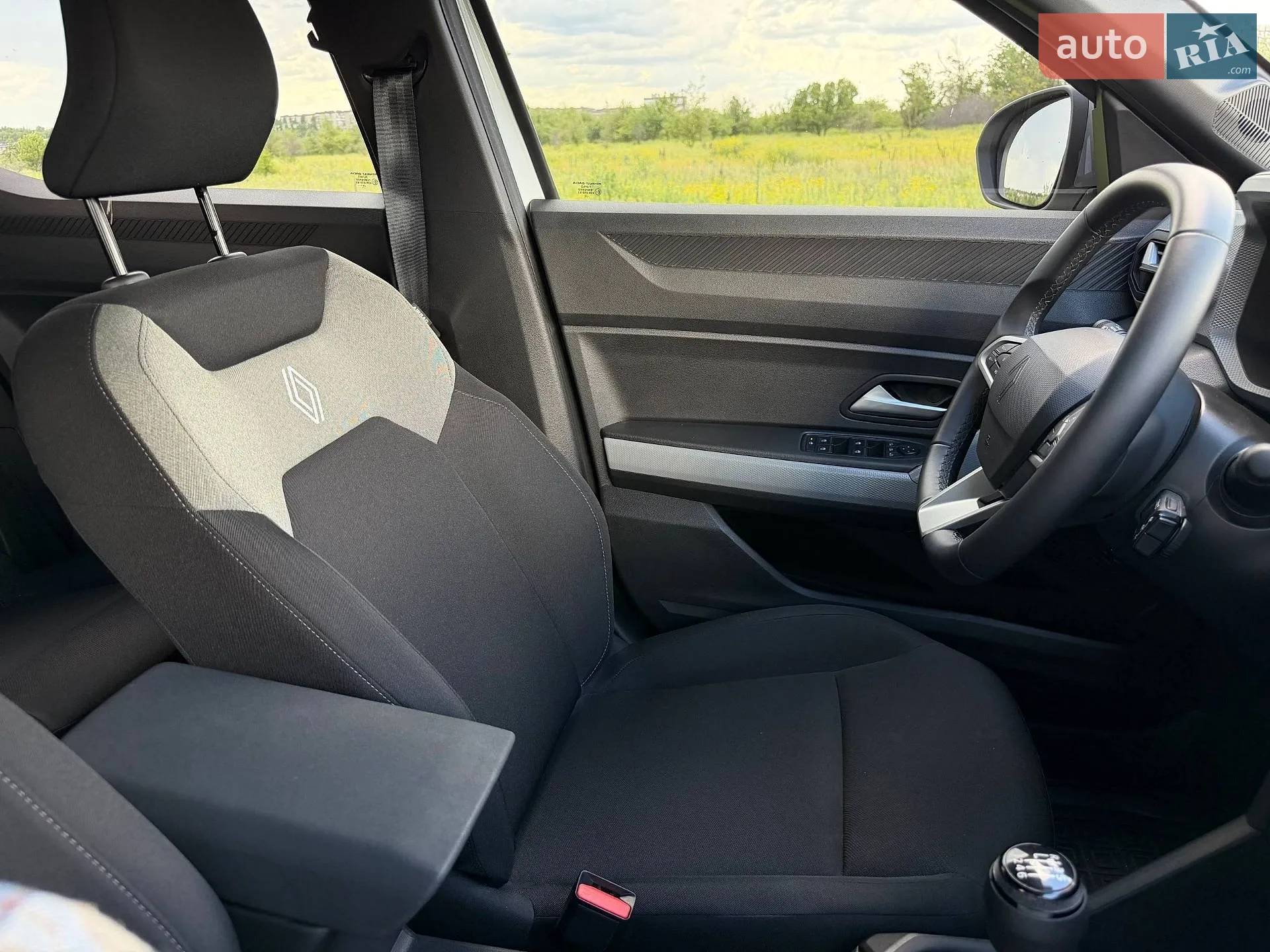 2024 Renault Duster - мініатюра 32