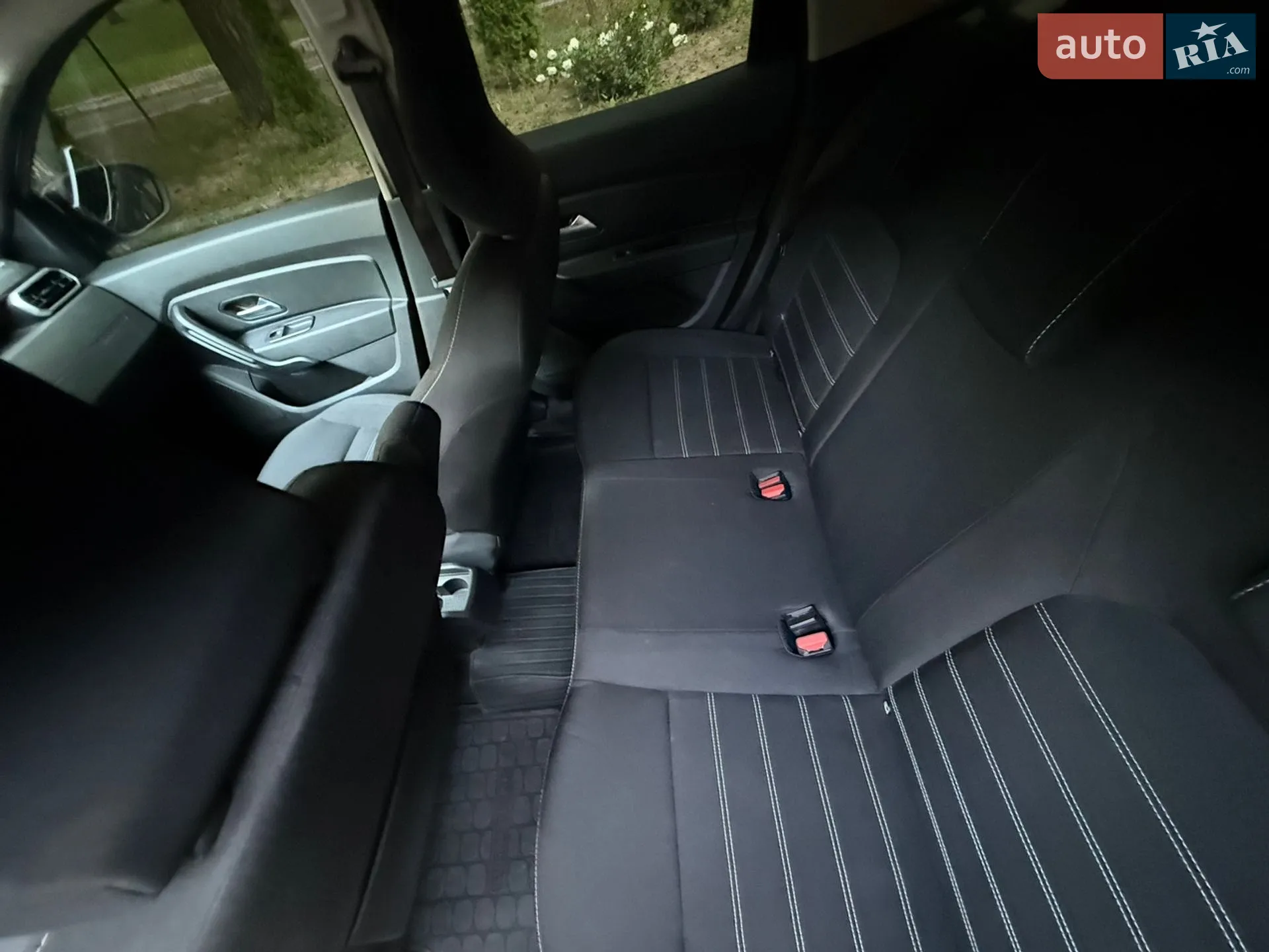 2021 Renault Duster - мініатюра 48