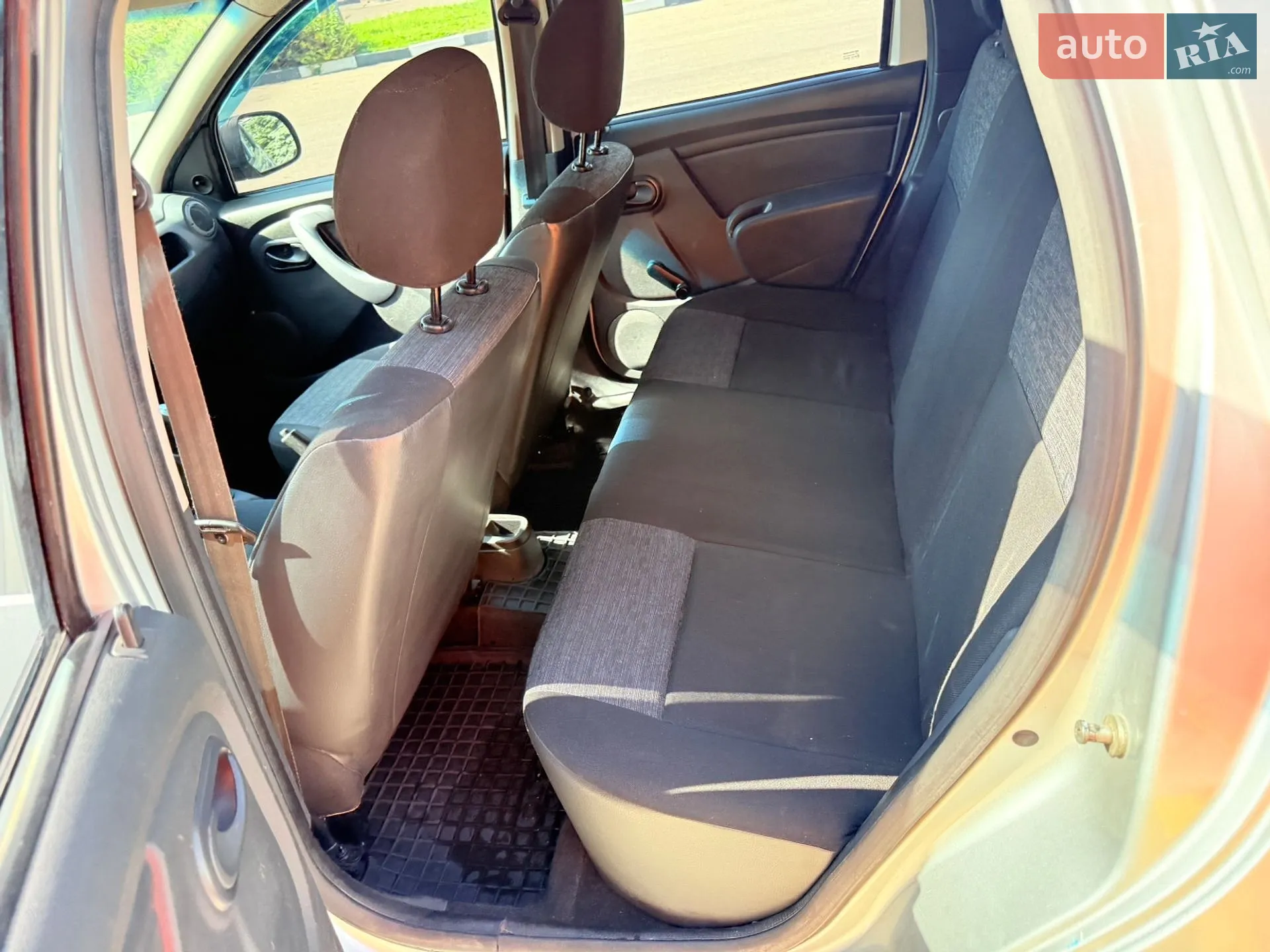 2010 Renault Duster - мініатюра 14