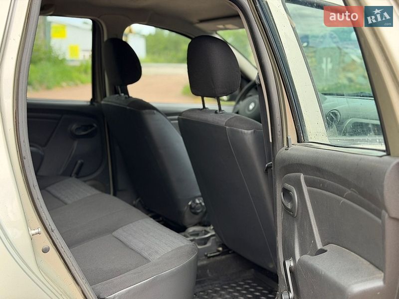 Внедорожник / Кроссовер Renault Duster 2011 в Ивано-Франковске фото 26 Внедорожник / Кроссовер Renault Duster 2011 в Ивано-Франковске