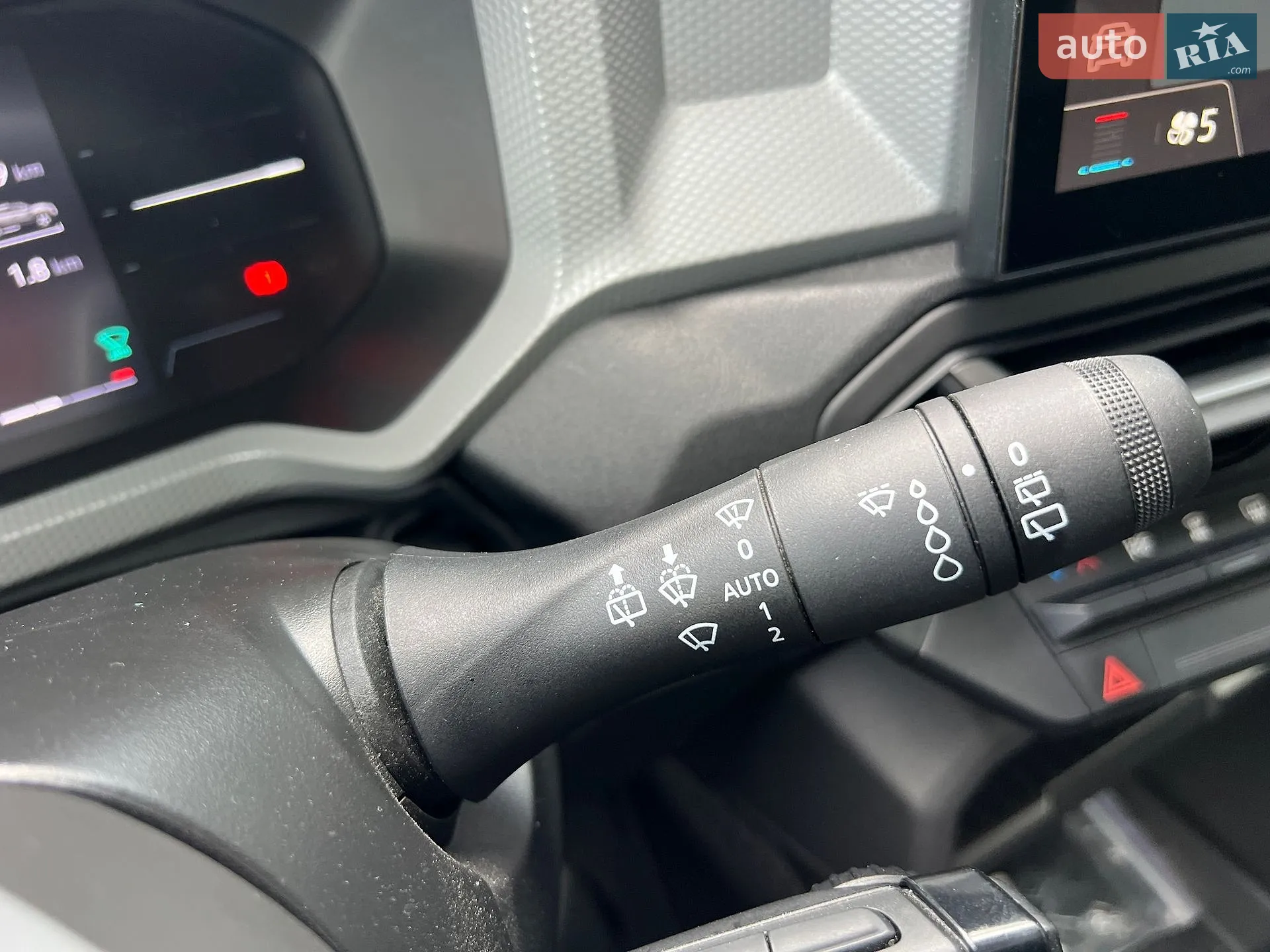 2025 Renault Duster - мініатюра 29