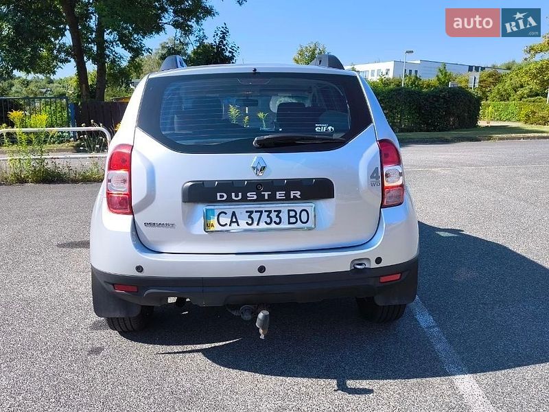 Внедорожник / Кроссовер Renault Duster 2015 в Каневе