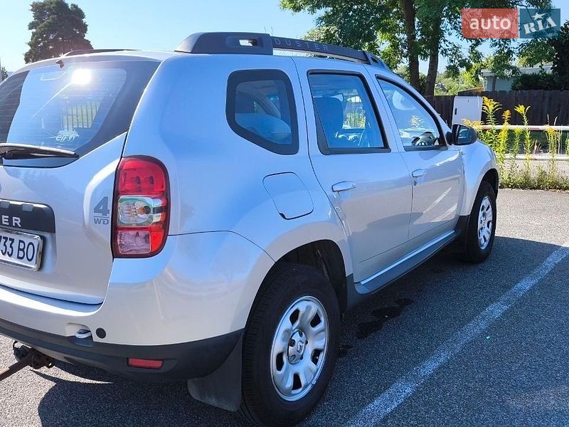 Внедорожник / Кроссовер Renault Duster 2015 в Каневе