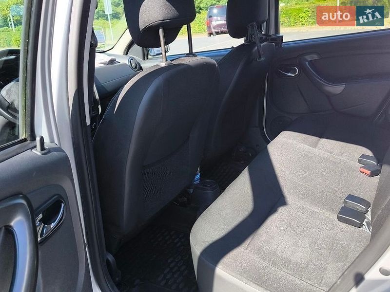 Внедорожник / Кроссовер Renault Duster 2015 в Каневе