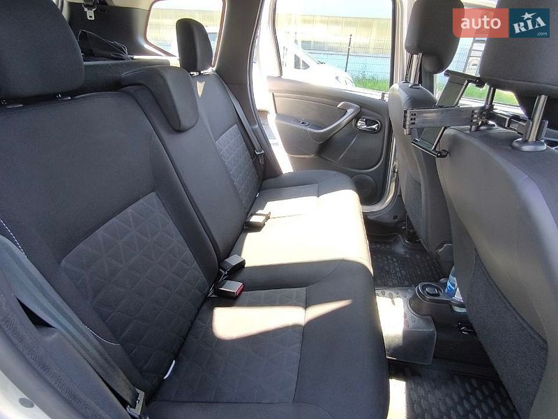 Внедорожник / Кроссовер Renault Duster 2015 в Каневе