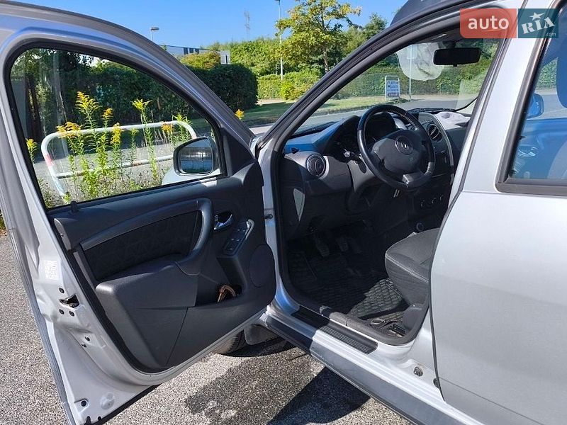 Внедорожник / Кроссовер Renault Duster 2015 в Каневе