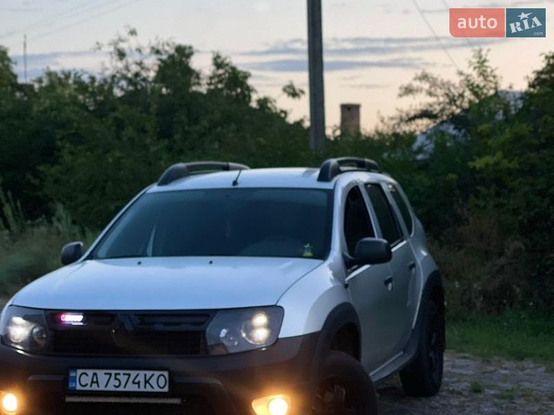 Внедорожник / Кроссовер Renault Duster 2011 в Черкассах