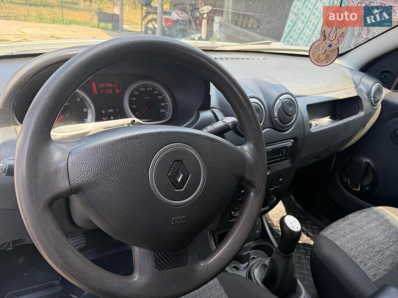 Внедорожник / Кроссовер Renault Duster 2013 в Саврани