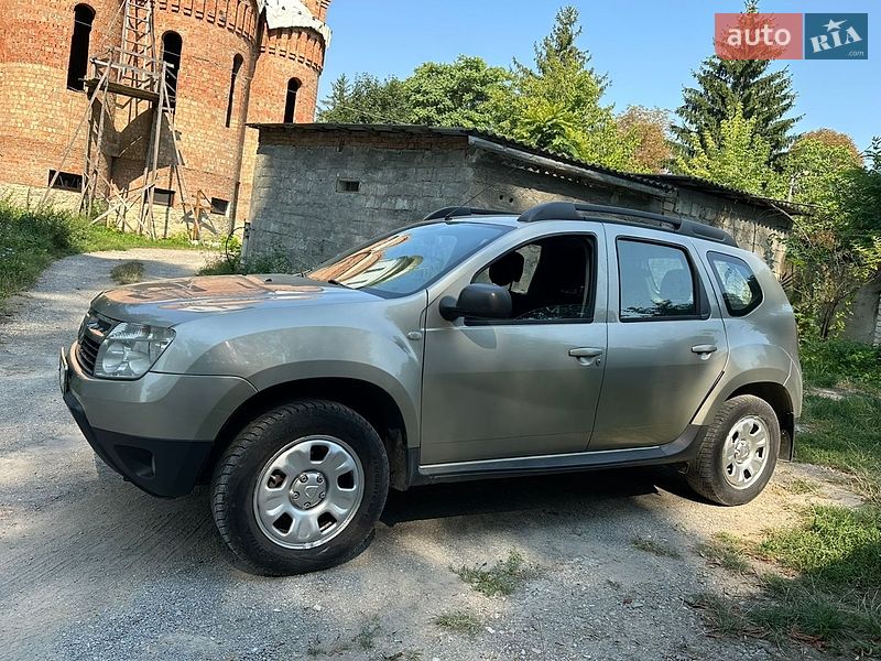 Внедорожник / Кроссовер Renault Duster 2011 в Борщеве