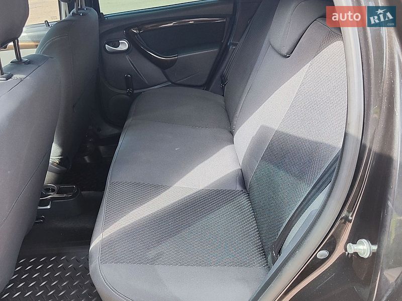 Позашляховик / Кросовер Renault Duster 2011 в Шостці