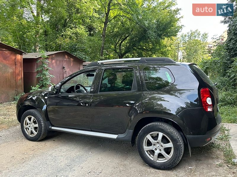 Внедорожник / Кроссовер Renault Duster 2010 в Каменец-Подольском