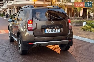 Внедорожник / Кроссовер Renault Duster 2017 в Киеве