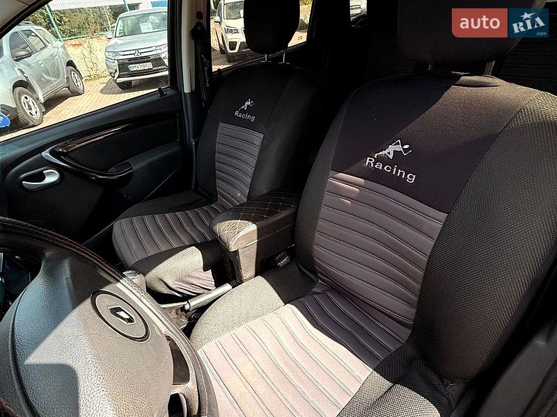 Позашляховик / Кросовер Renault Duster 2010 в Сумах