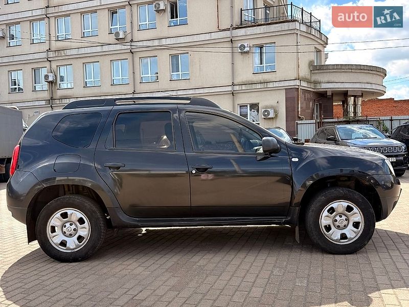 Позашляховик / Кросовер Renault Duster 2010 в Сумах