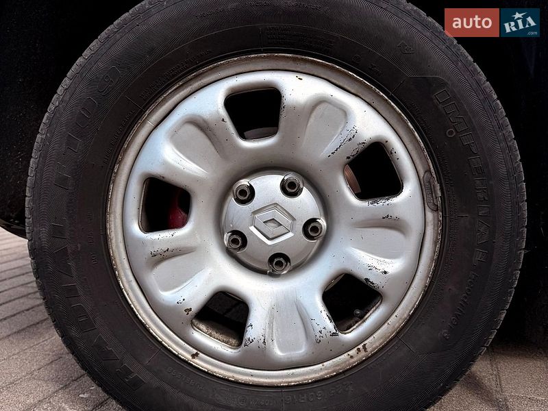 Позашляховик / Кросовер Renault Duster 2010 в Сумах