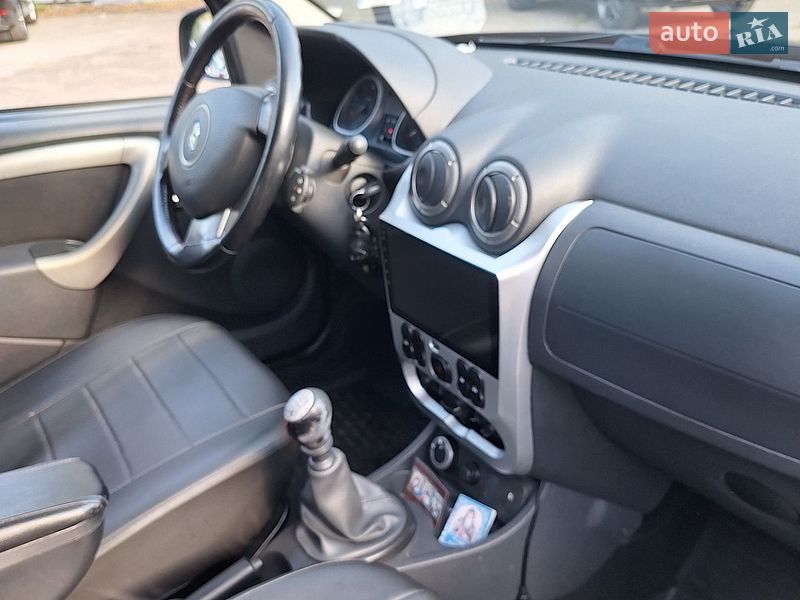 Позашляховик / Кросовер Renault Duster 2013 в Києві