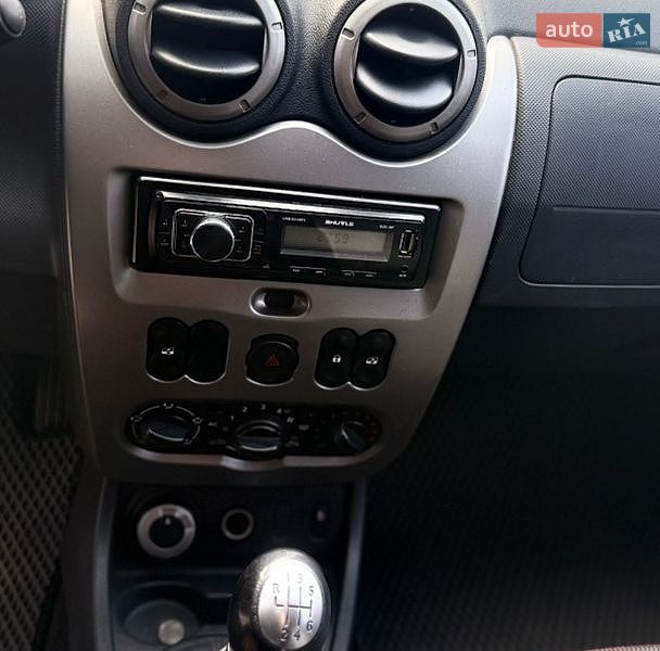 Позашляховик / Кросовер Renault Duster 2013 в Житомирі